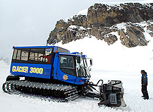 Glacier 3000 Snow Bus